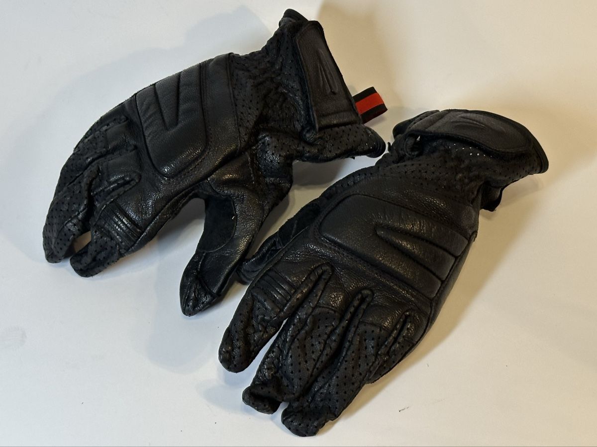 Guanti & manicotti: Leichte Motorrad Handschuhe (S) – Usato da Schaffhausen venduto da Die_Mayonnaise