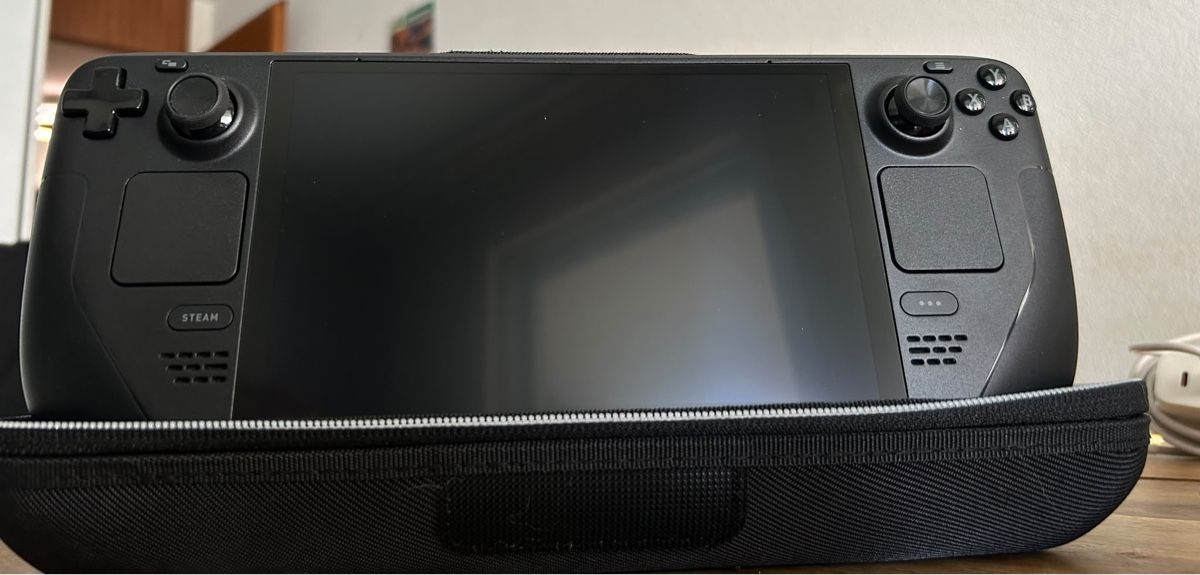 Valve Console: Valve Steam Deck Handheld OLED 1 TB – Usato da Oberägeri venduto da Silverhase 2