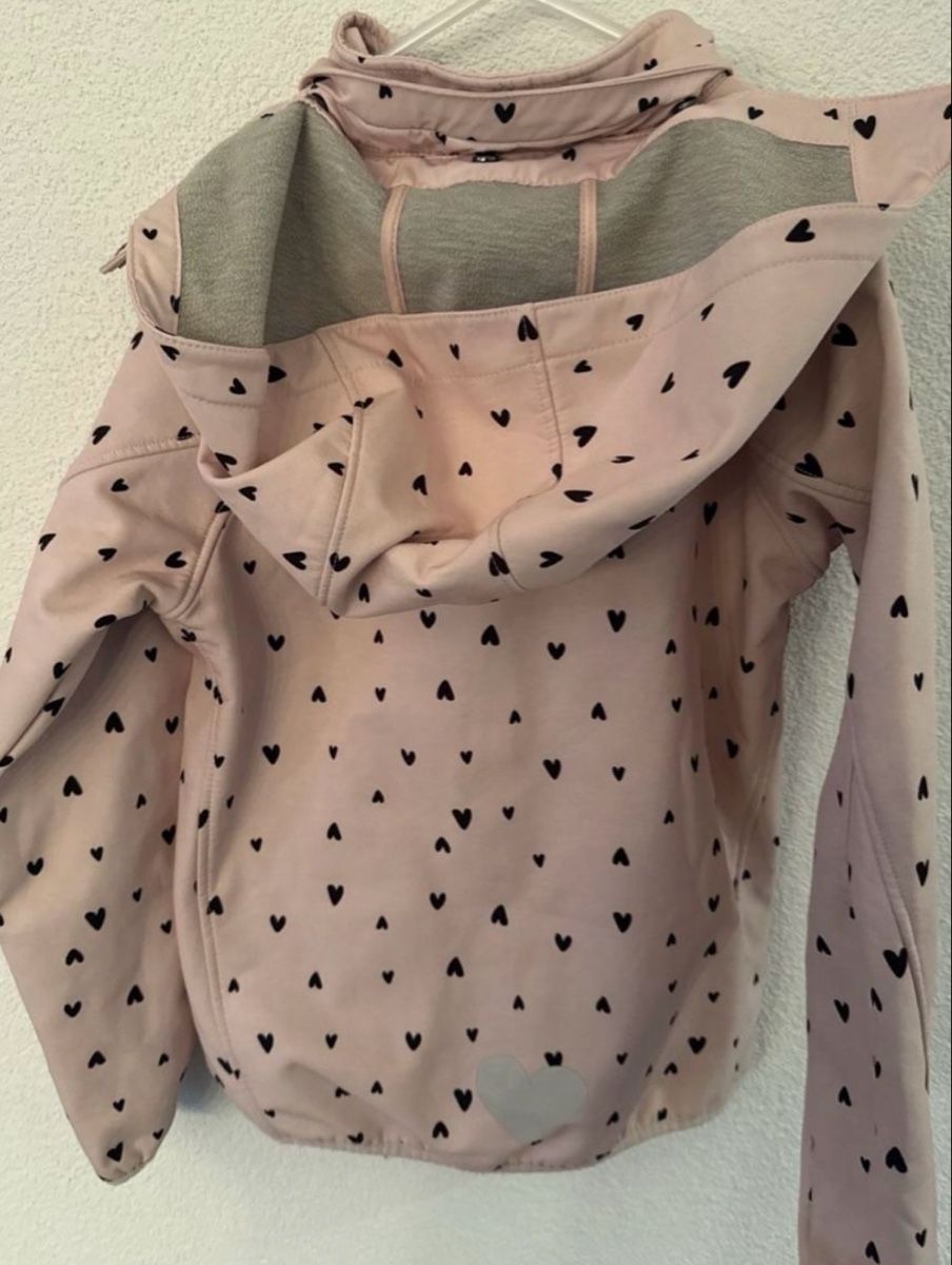 H&M Giacche & Cappotti: H&M Softshell Jacke, Gr. 140, Herzen - Top Zustand! – Nuovo (secondo la descrizione) da Freidorf TG venduto da nad_fxh7 1