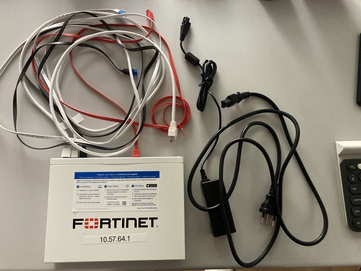 Fortinet Firewall: FORTINET FortGate 70F – Neu (gemäss Beschreibung) aus Bioggio von edeschnede 1