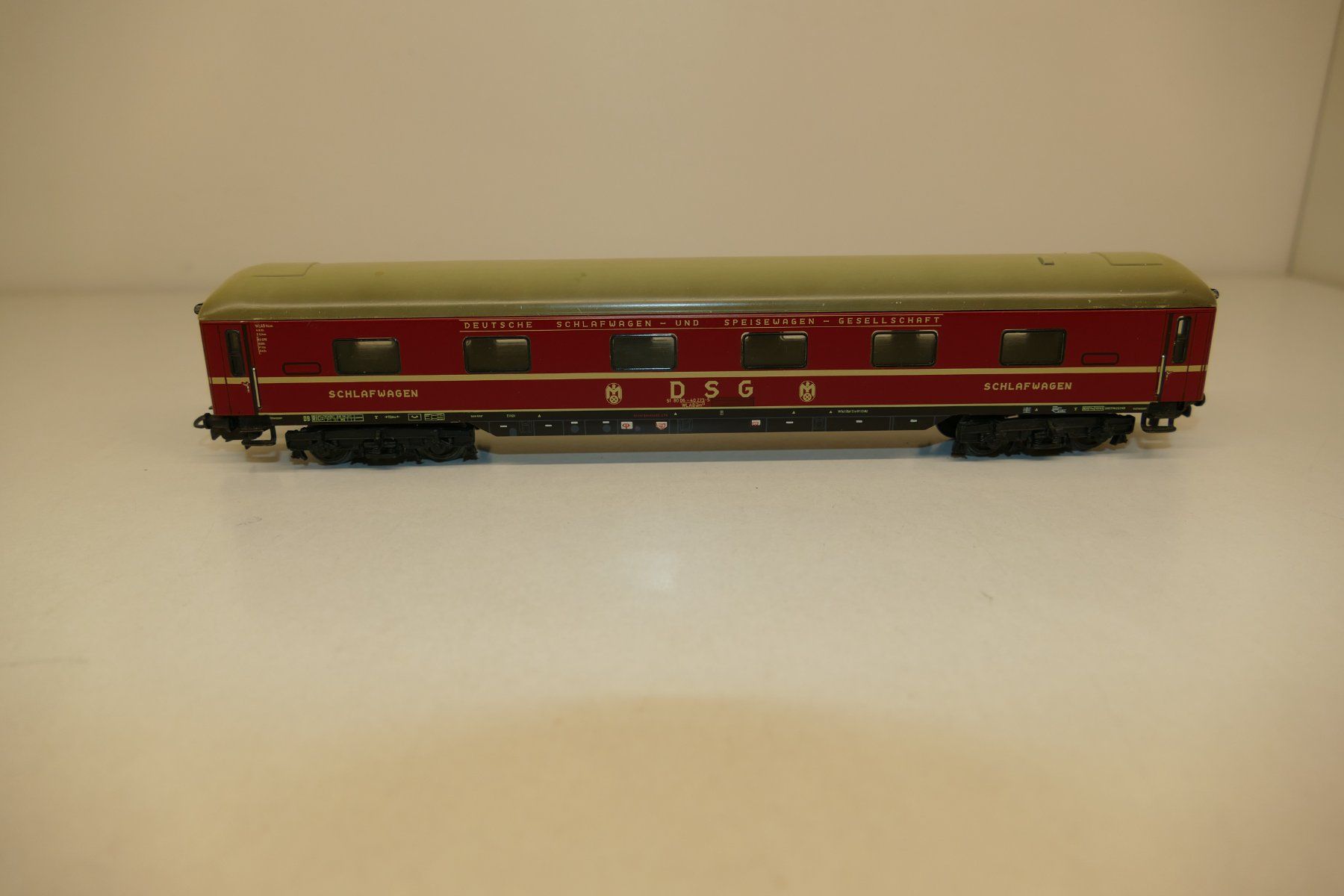 Märklin Modellini di ferrovie: Märklin H0: DSG Schlafwagen – Nuovo (secondo la descrizione) da Niederhasli venduto da rail-duerst 2