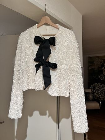 Wunderschöne Pailletten Jacke mit Schleife, wie neu!