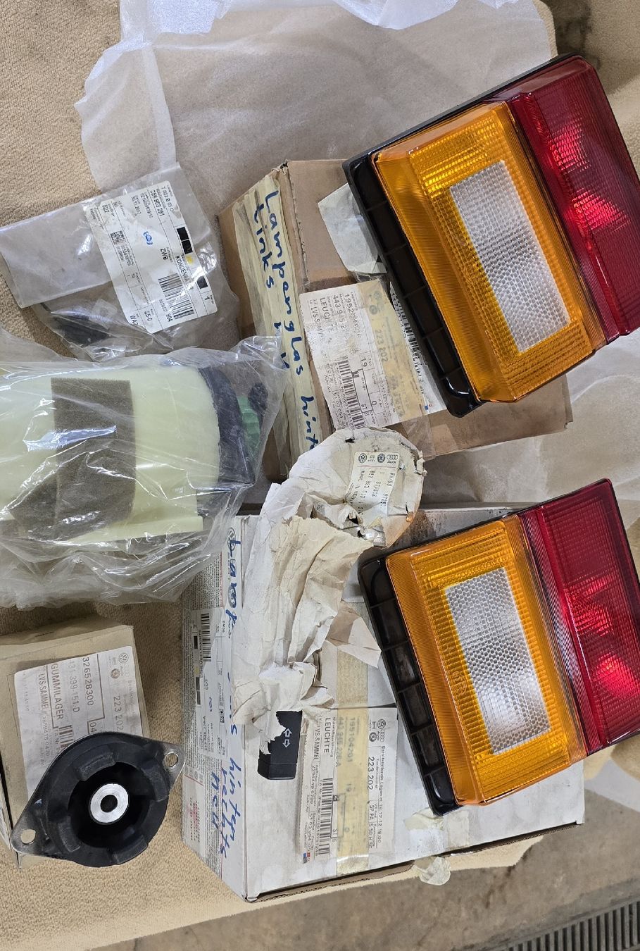 Audi Tutti pezzi di ricambio auto: Audi 80/81/85/90/100 – Usato da Rickenbach Sulz venduto da AE_BI 4