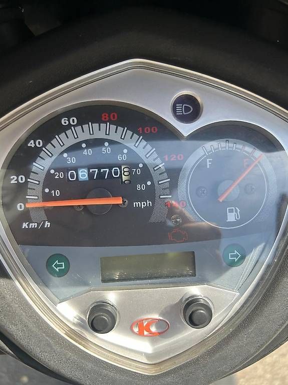 Scooter: KYMCO Agility 200 MFK 26.06.2026 – Usato da Sirnach venduto da Emilj 4