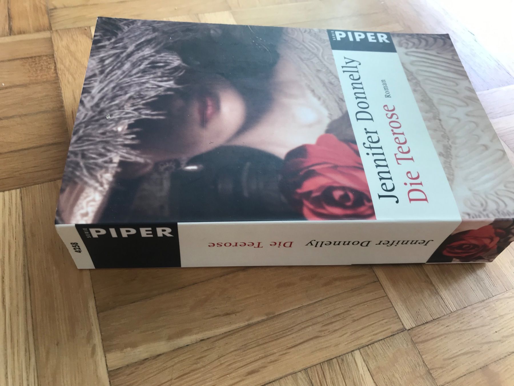Bücher: Jennifer Donnelly - Die Teerose – Gebraucht aus Emmenbrücke von Hathor123 4