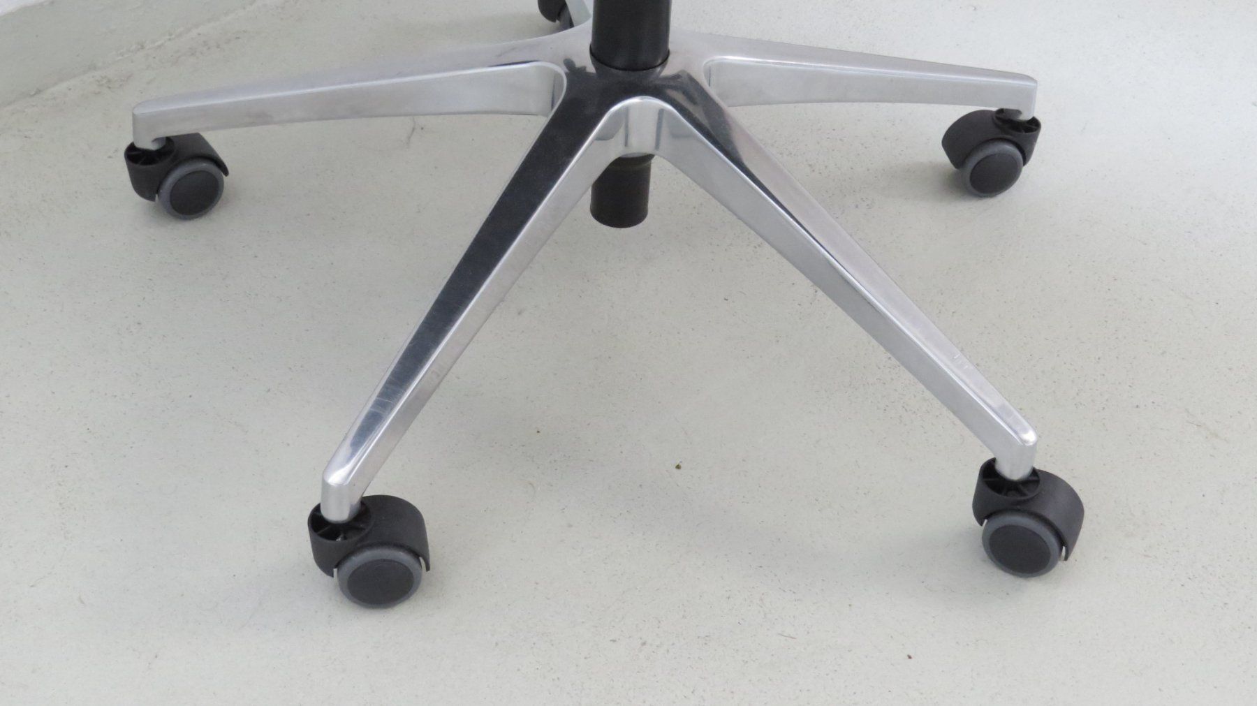 Sedie: Ofinto ergonomischer Bürostuhl – Usato da Glattbrugg venduto da Radio98 6