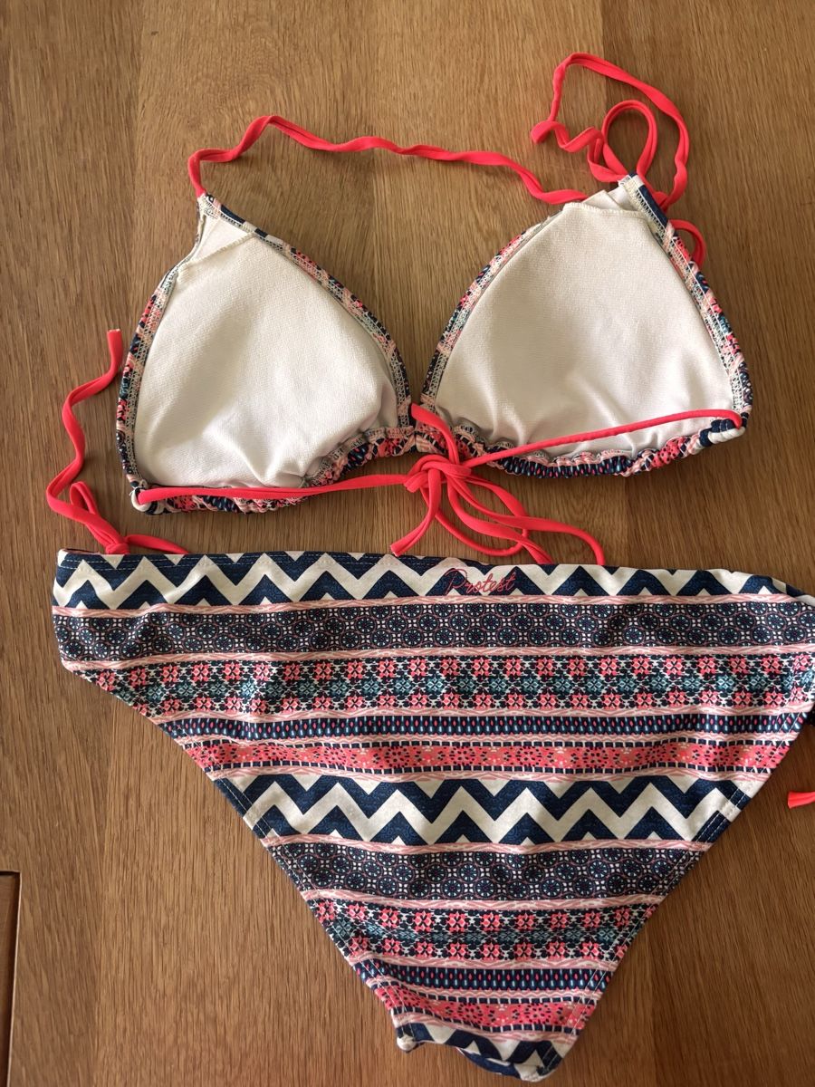Protest Badekleider & Bikinis: Bikini Protest Gr.40 – Gebraucht aus Luzern von sumsili 3