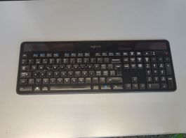 Logitech Wireless Solar Keyboard K750