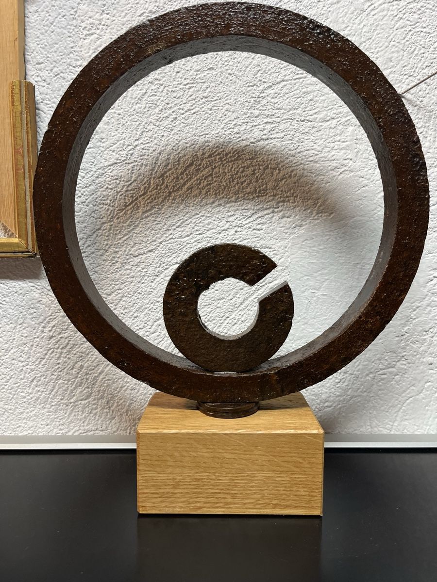 Figuren: Statuette métal et bois – Gebraucht aus Lausanne von joltei