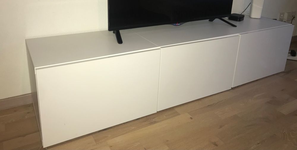 TV stand IKEA Besta Kaufen auf Ricardo