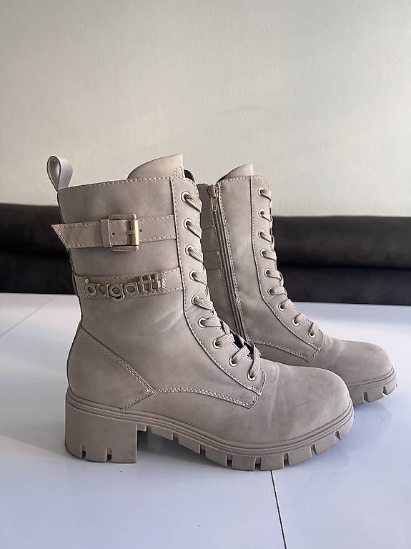 Bugatti Damenschuhe: Bugatti Damen-Boots ,Top Zustand, Grösse 41 – Gebraucht aus Herisau von bru_vm5j