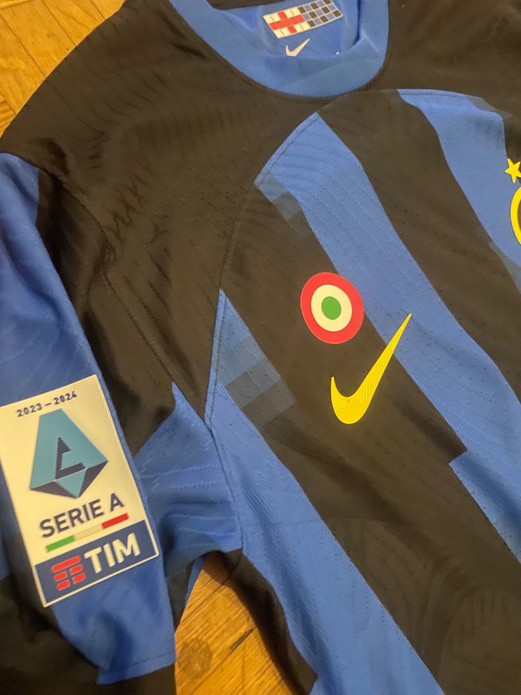 Nike Canottiere & Pantaloni: Inter Mailand Trikot 23/24 Authentic – Nuovo (secondo la descrizione) da buchs venduto da dan_ds9w 2
