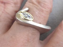 Ring 925 Silber mit synthetischem Stein
