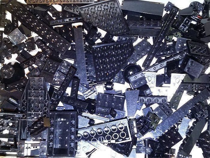 Lego Kit di costruzioni: Lego 200 Schwarze Teile Noires -K40 – Usato da Morges venduto da cardeman61