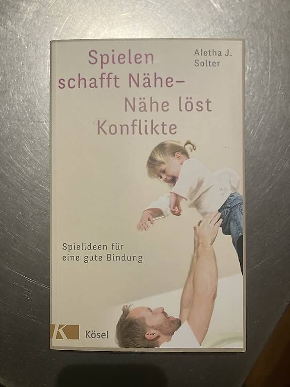 Livres: Spielen schafft Nähe von aletha solter – D'occasion à Eschlikon TG par ritschi90