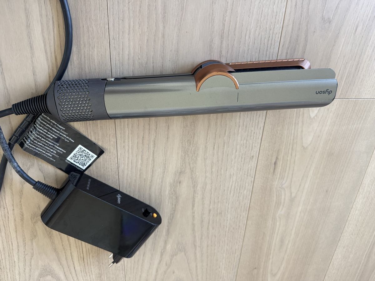 Dyson Föhn: Dyson Airstrait – Gebraucht aus Wettswil von ilona.zlatarev 4