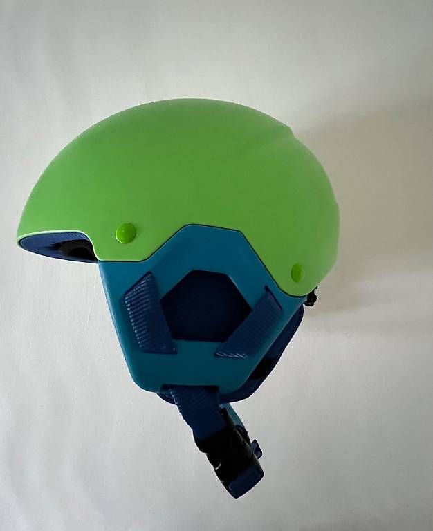 Decathlon Helme: Casque de ski enfant wedze 500 – Gebraucht aus St-Prex von feb_wd8w 1
