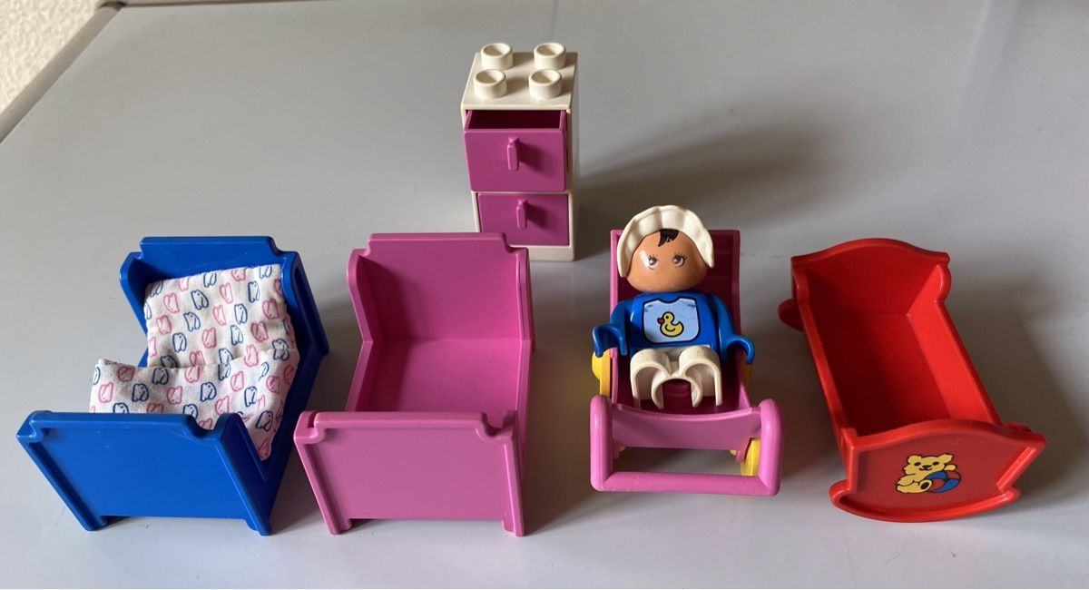 Lego Spielzeuge: Lego Puppenhaus und Möbel – Neu (gemäss Beschreibung) aus Rabius von nel_5rvc 5