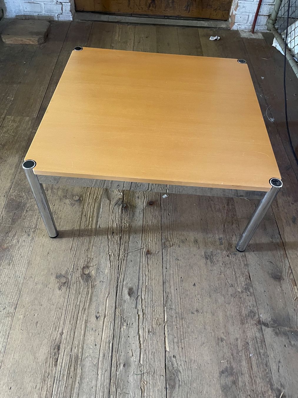 USM Tavoli: USM Haller Salontisch – Usato da Wil SG venduto da HappyC