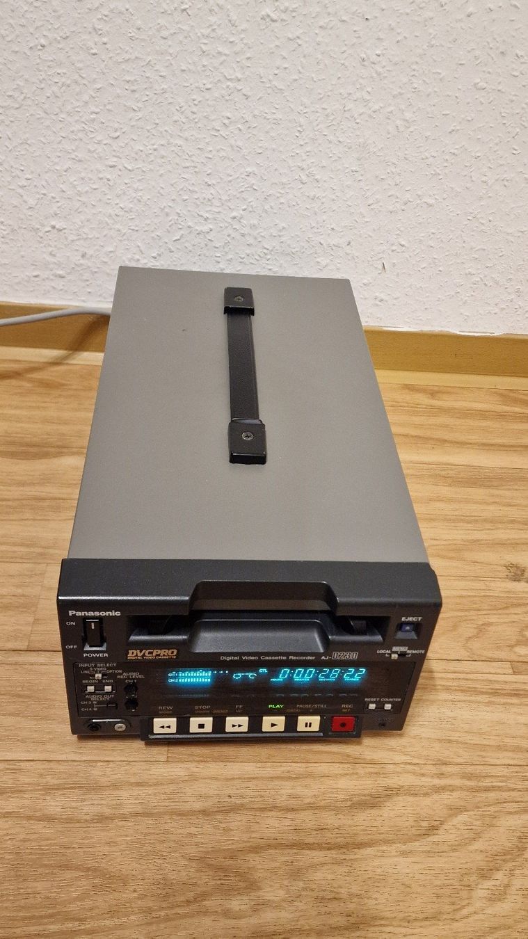 Panasonic Registratori: Panasonic AJ-D230 DVC PRO Digital Profi Studio REVIDIET – Usato da Bettlach venduto da bet_zy9k 2