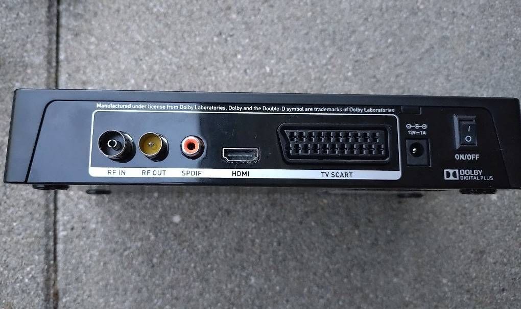 Ricevitori: Décodeur-enregistreur TNT (DVB-T2) – Usato da Froideville venduto da Sergio80 2