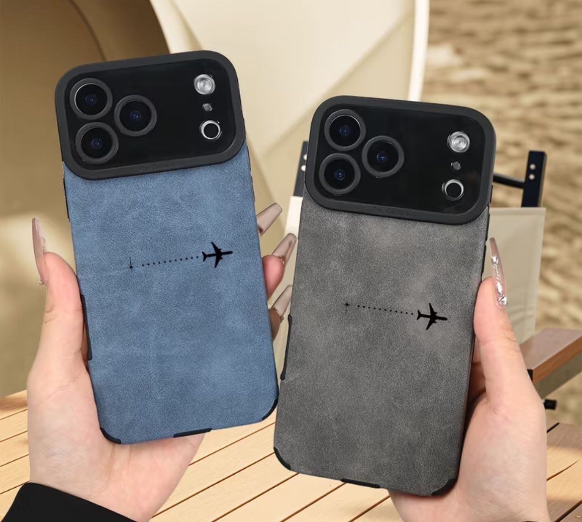 Apple Coques & Protection écran: iPhone 17 Pro Max Case "Travel Edition" | Suede-Optik – Neuf avec emballage d'origine à Luzern par Vi-Print 1