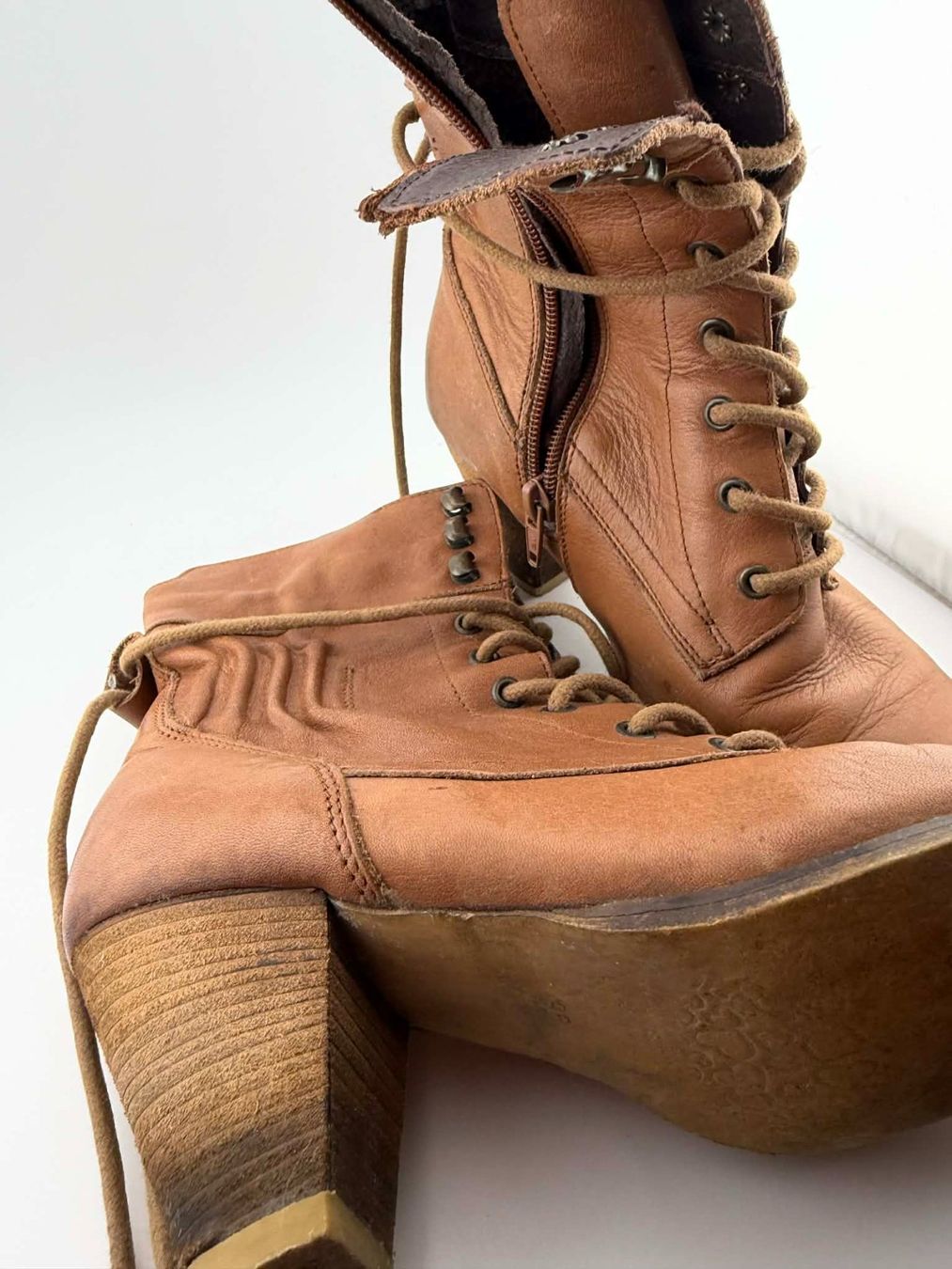 Scarpe da donna: Braune Stiefeletten mit Absatz, Grösse 35 – Usato da Riehen venduto da edu_92w7 1