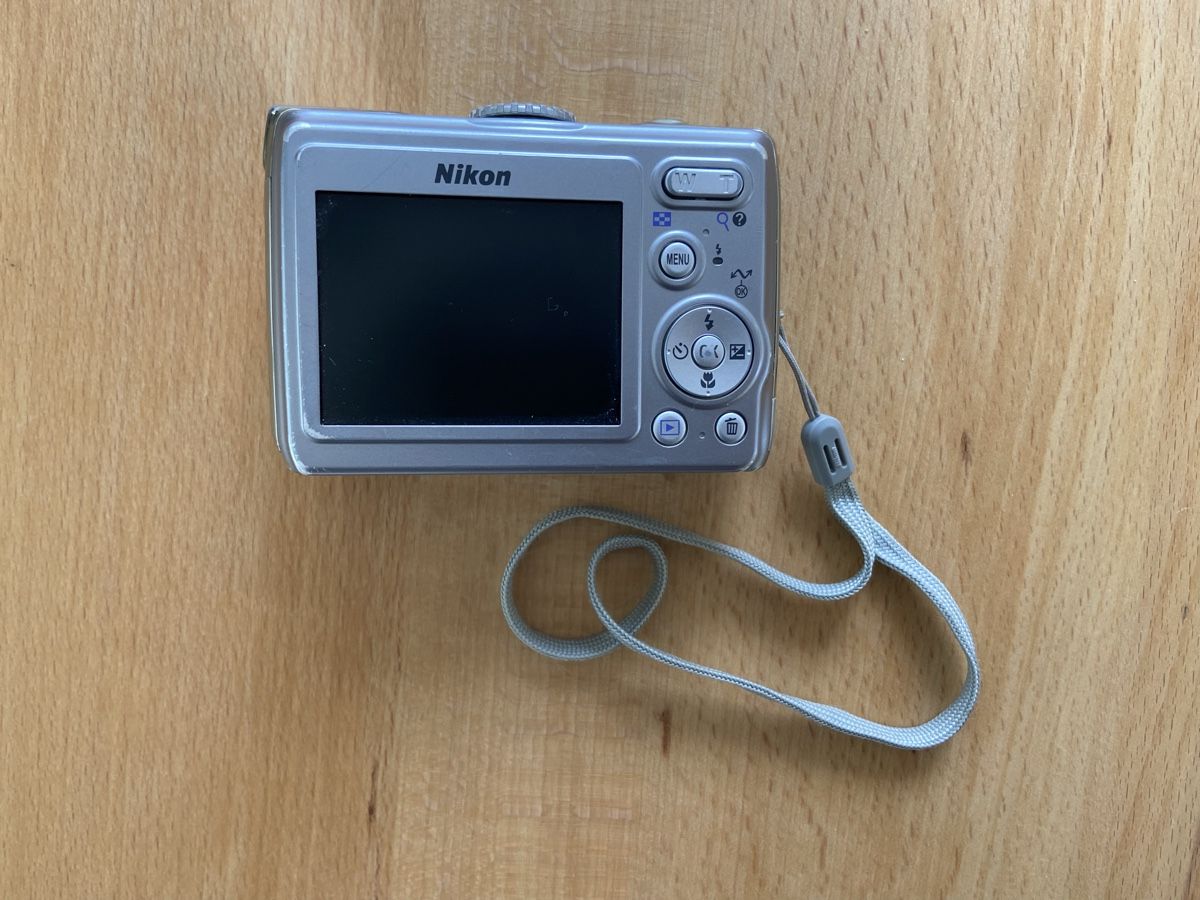 Nikon Kamera: Nikon Coolpix P3 – Gebraucht aus Schmitten FR von nkr_pn9b 2
