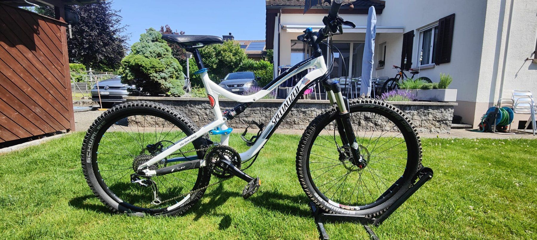 Specialized Vélos: Fully Specialized Grösse M – D'occasion à Sins par Sconza 1
