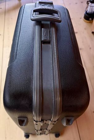 Schöner Hartschalenkoffer