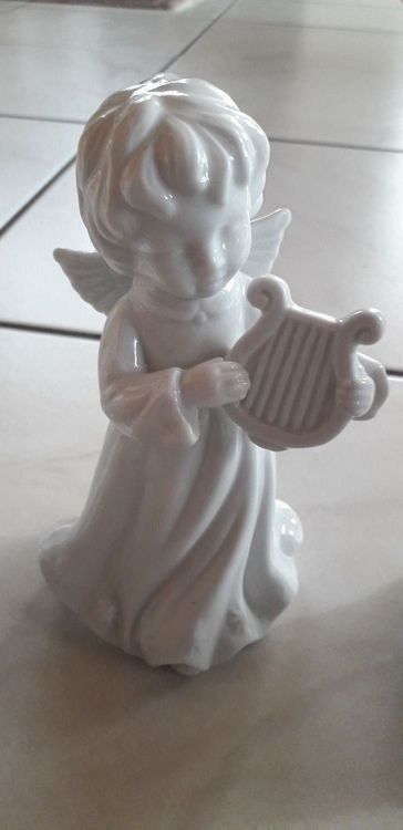 Statuette: Feustel Porzellan Engel – Nuovo e nell'imballaggio originale da Winistorf venduto da acreativ
