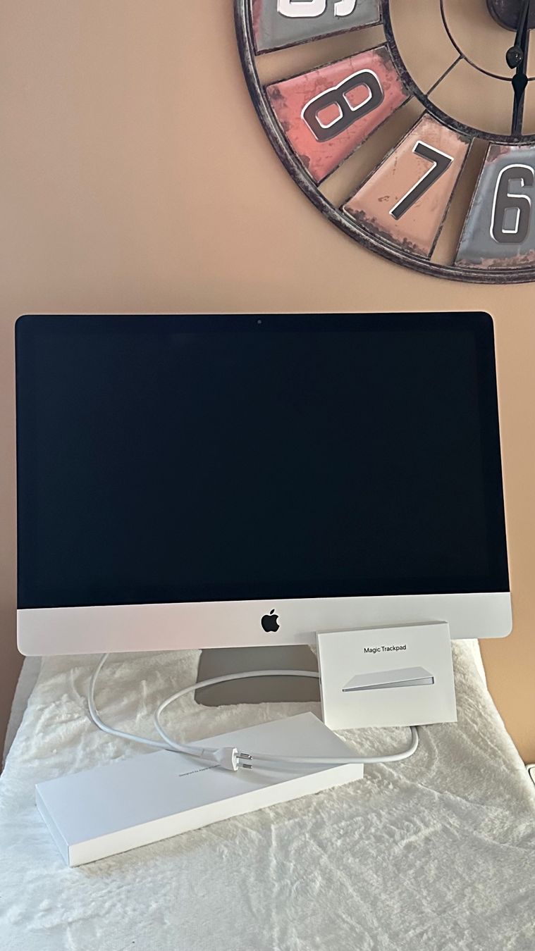 Apple PC: iMac mit 27 Zoll-Retina-5K-Display – Usato da Rorbas venduto da Hofrorb