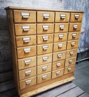 Schubladenmöbel/ Apothekerschrank