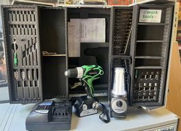 Werkzeugkoffer mit Bohrschrauber Hitachi / Hikoki