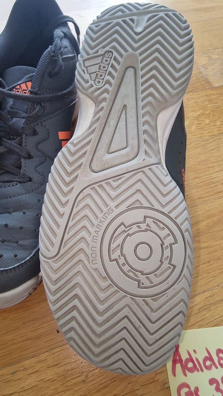 Adidas Scarpe per ragazzi: Adidas Indoorsportschuhe – Usato da Hohenrain venduto da JUSTY79 1