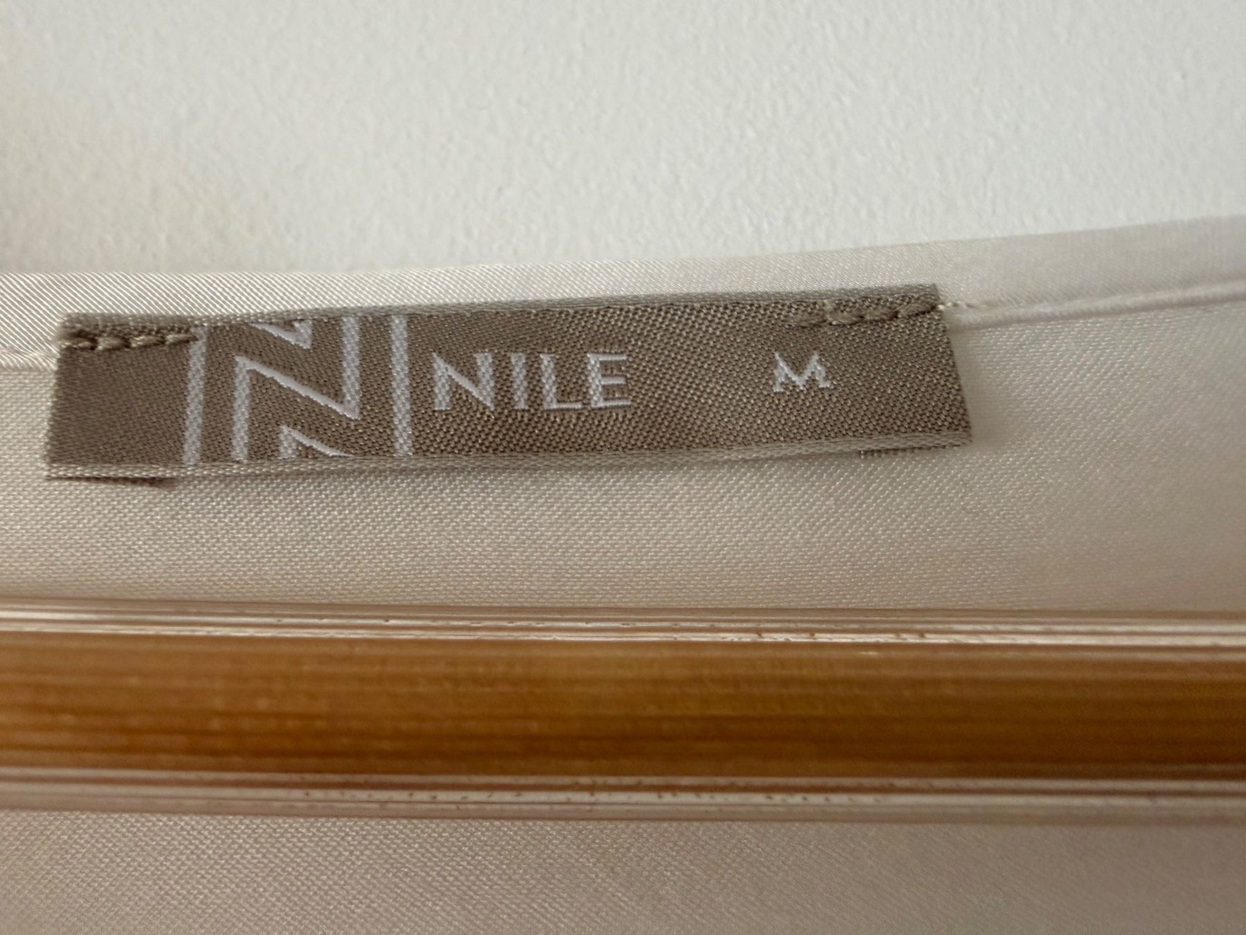 Nile Blusen: Edle NILE-Bluse, weiss, Grösse M – Neu (gemäss Beschreibung) aus Chur von debova 3