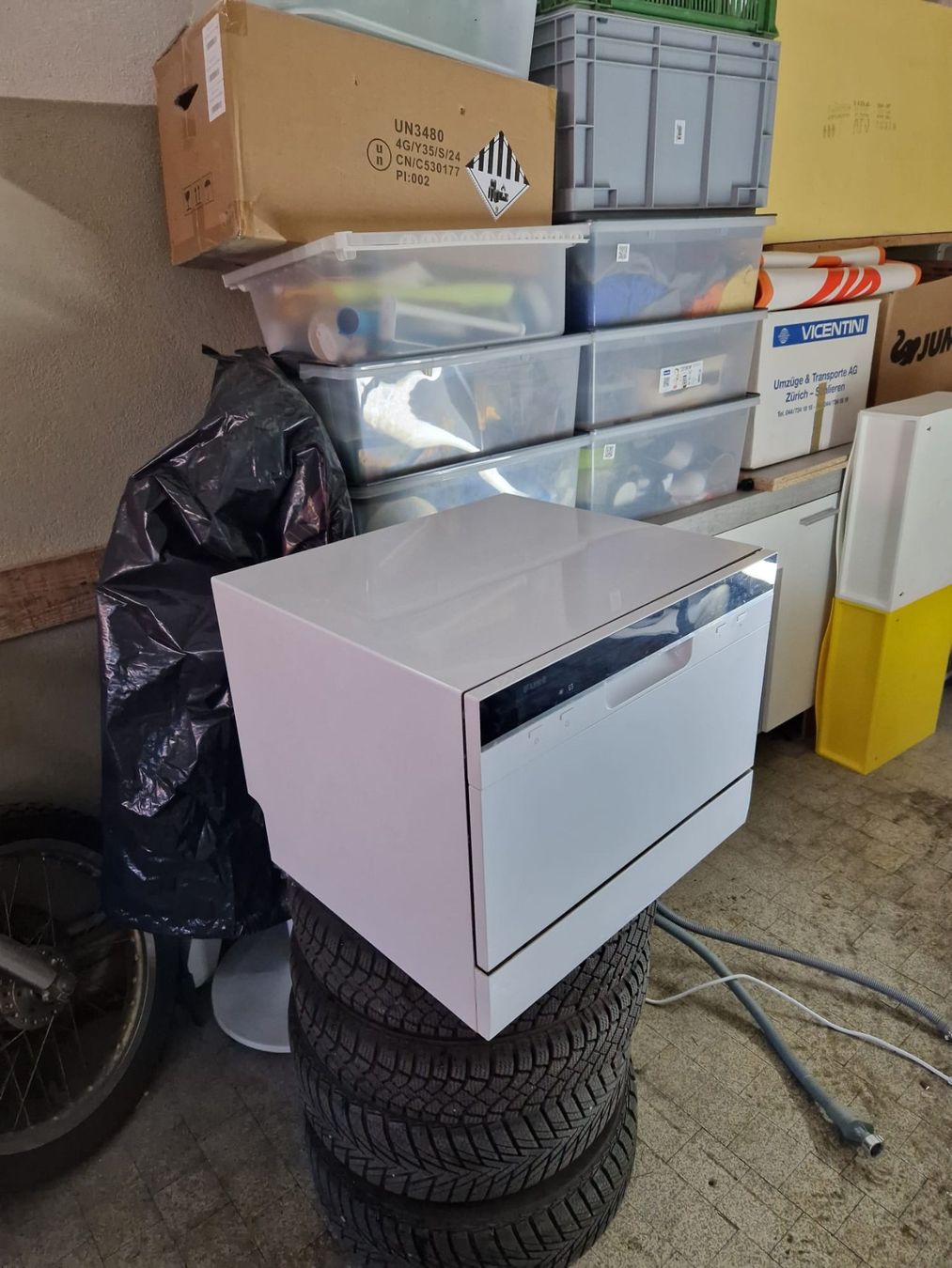 Lavastoviglie: Fust Novamatic Geschirrspüler, KGS 610 E – Usato da Niederrohrdorf venduto da peeetiii 3