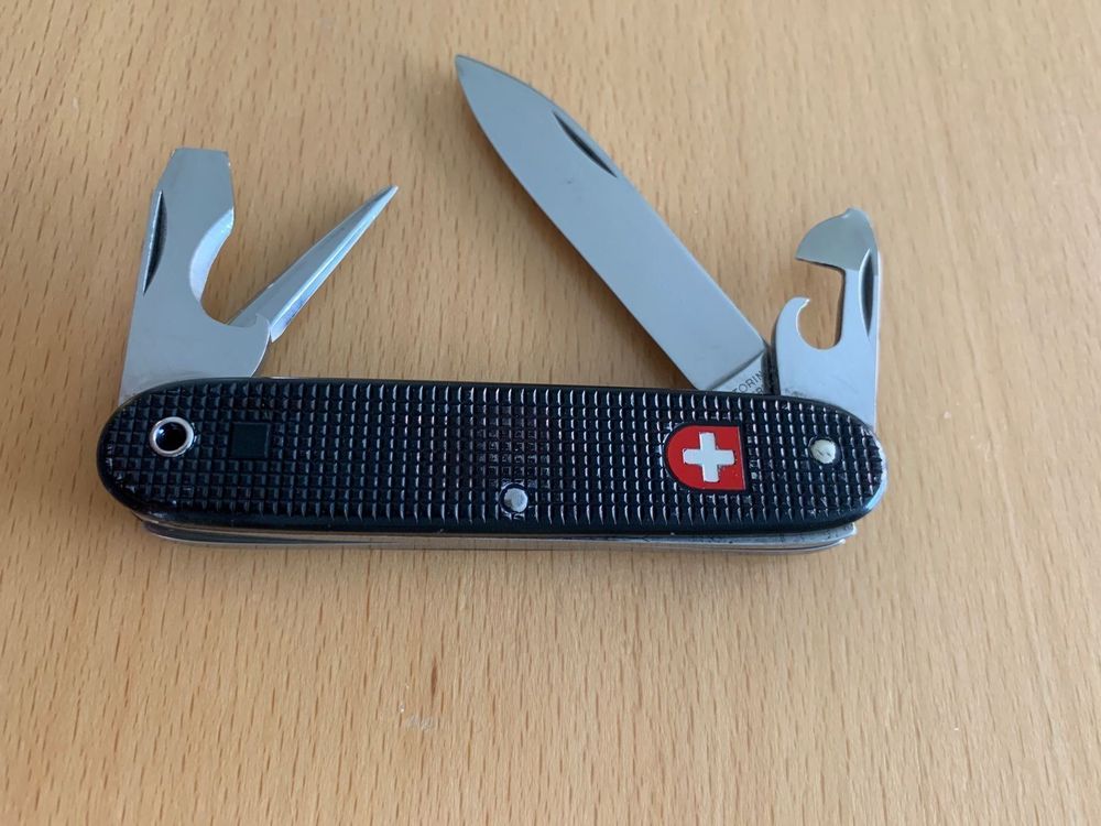 Victorinox discount black beauty