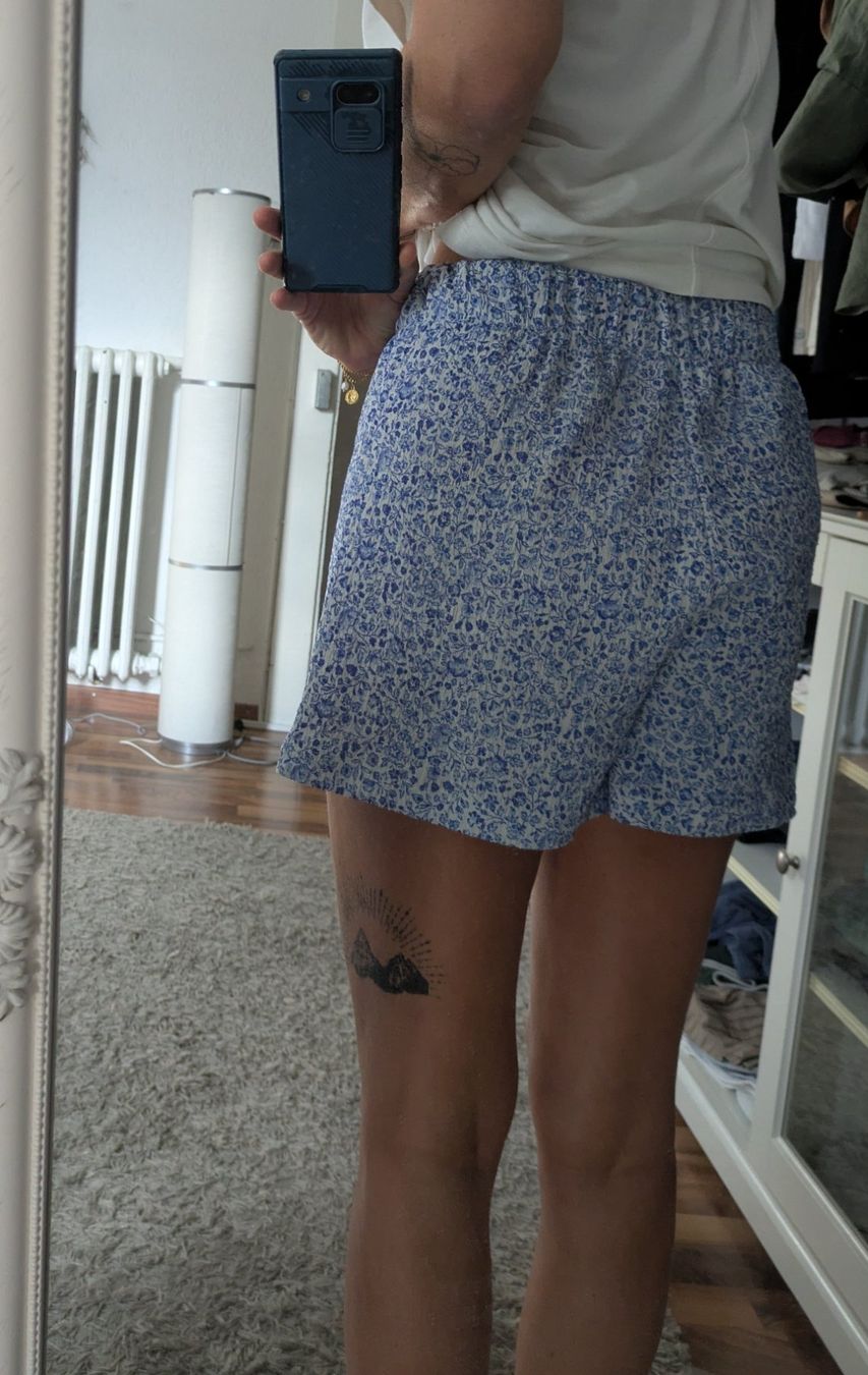 H&M Kleiderpakete: Doppelpack Shorts von H&M – Gebraucht aus Schwyz von Magdalena86 6