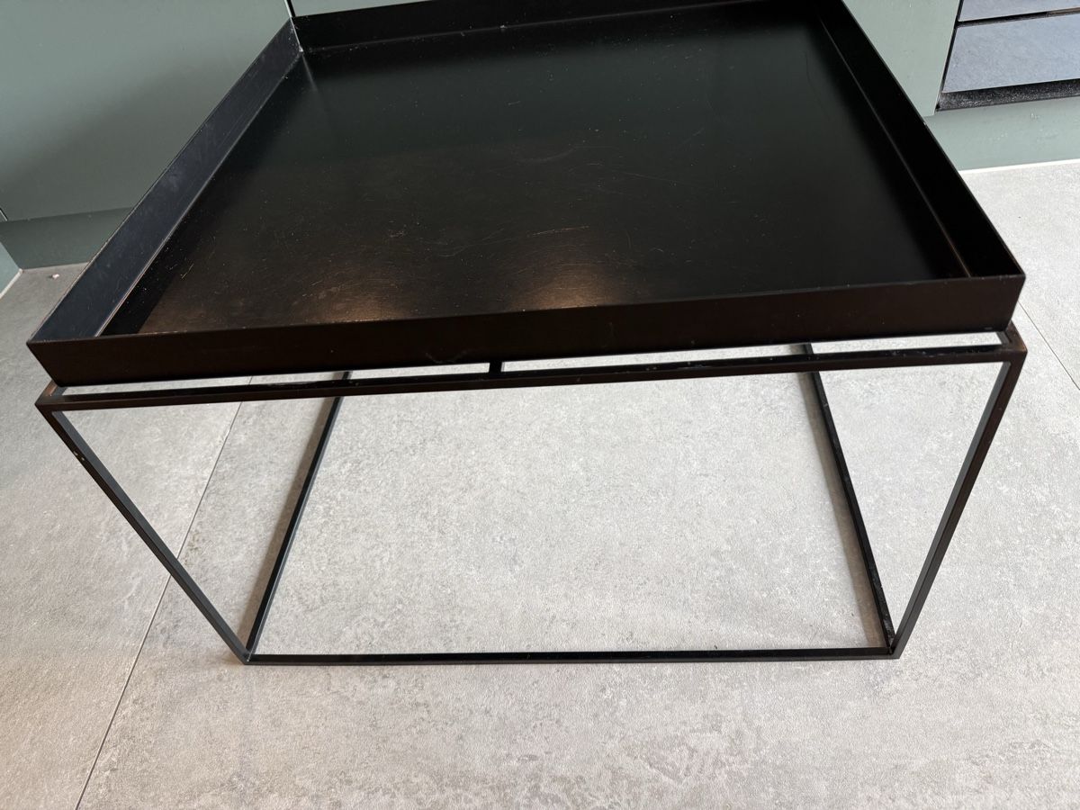 Tavoli: Original HAY Tray Table black - 60 x 60cm – Usato da Zürich venduto da Celineoberle 6