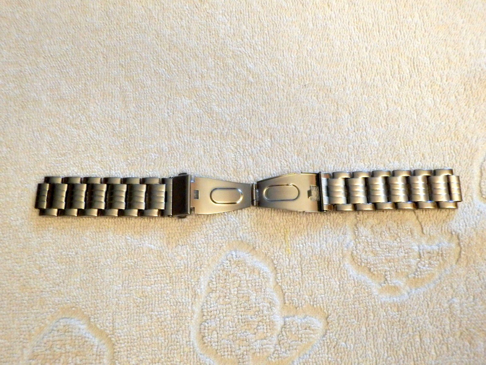 Bracelets: Stahlarmband 15.5cm lang oder 22cm mit offener Faltschliesse – D'occasion à Ueberstorf par dinbau 5