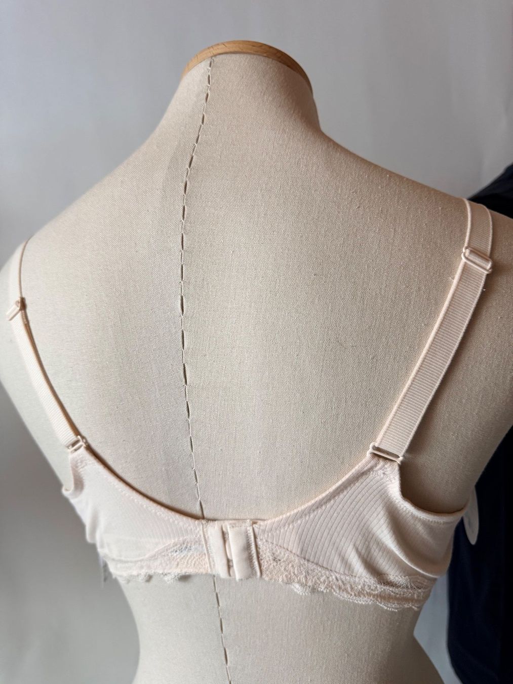 Triumph Altra biancheria intima: TRIUMPH, Still-BH MATERNITY, Grösse 90B, Farbe Offwhite – Nuovo e nell'imballaggio originale da Rudolfstetten venduto da gst_g7xl 3