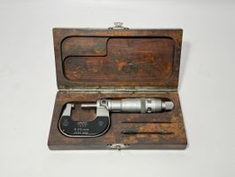 Tesa Mikrometer 0-25 mm in Holzkiste Aussenminrometer