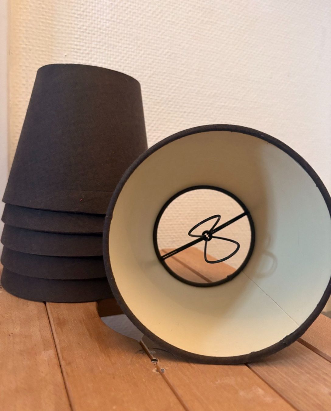 Lampade: Kronläuchter Geweih weiss – Usato da Sarnen venduto da m_comeaux 2