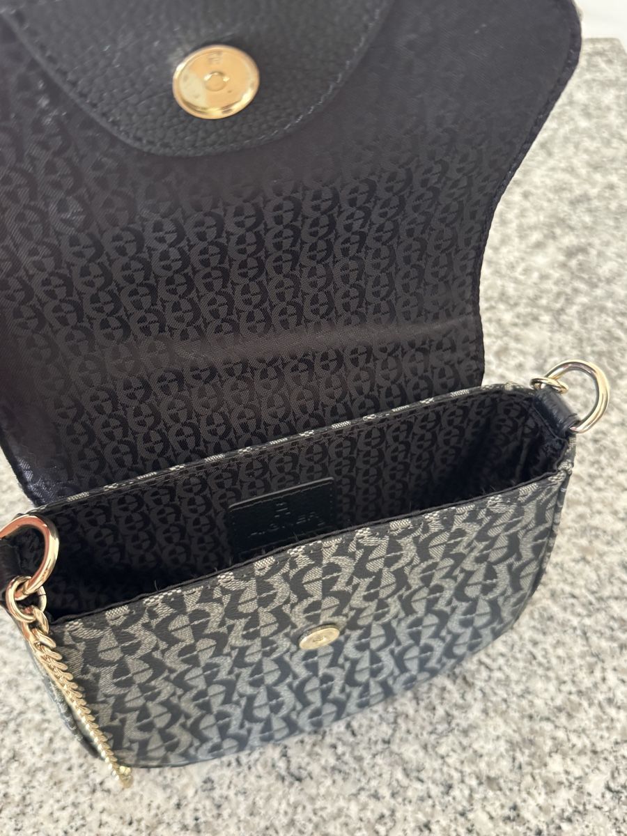 Aigner Sacs femmes: Aigner Handtasche, 18x19cm – D'occasion à Kilchberg ZH par Shu01 1