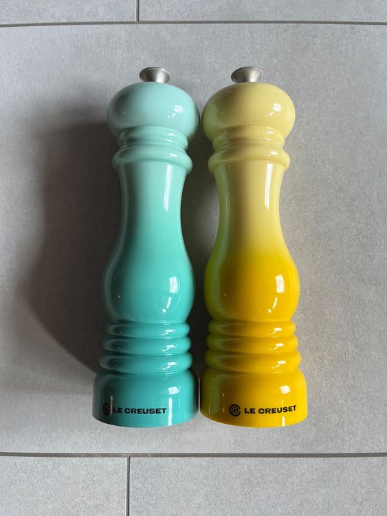 Elegantes Le Creuset Salz Und Pfeffermã¼hle Bilder