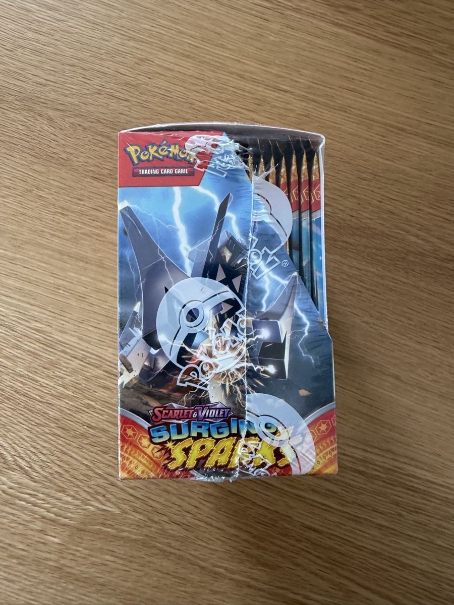 Pokémon Carte collezionabili: Pokemon - Surging Sparks Booster box - Englisch – Nuovo e nell'imballaggio originale da Zürich venduto da ZHakura 5