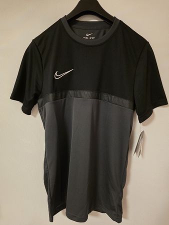 Nike Trainingsshirt Dri-FIT, neu mit Etikett, Gr. M