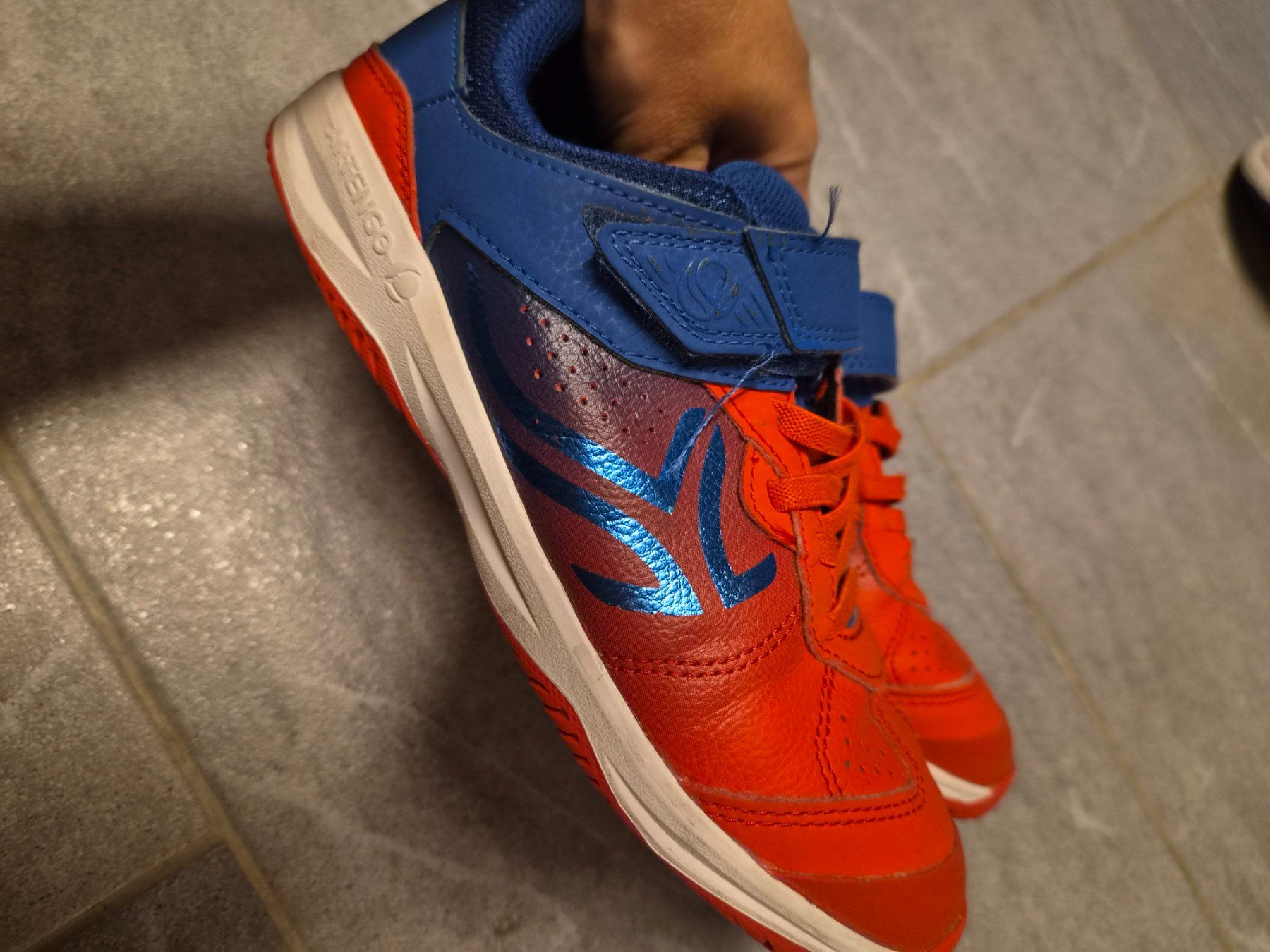 Schuhe für Mädchen: 2 × Hallen- oder Turnschuhe Gr.36 – Gebraucht aus Konolfingen von torina85 4