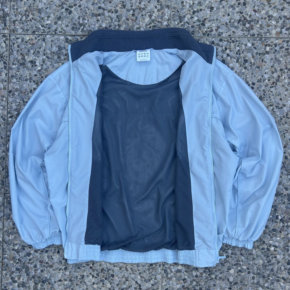 Adidas Giacche: Vintage Adidas light Blue Track Jacket – Usato da brent venduto da fukusapes 2